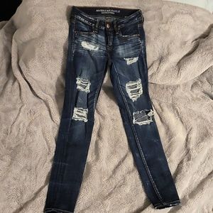 AE Super Low Distressed Jegging- SUPER CUTE!